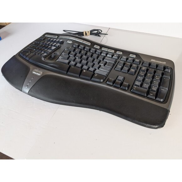 Microsoft Natural Ergonomic Keyboard 4000 USB Wired - Cleaned - Picture 3 of 6